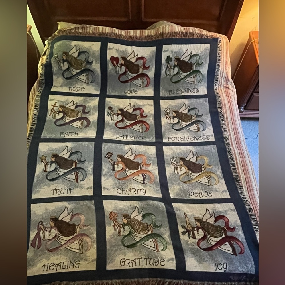 Gorgeous 100% Cotton Angel Paned Blanket